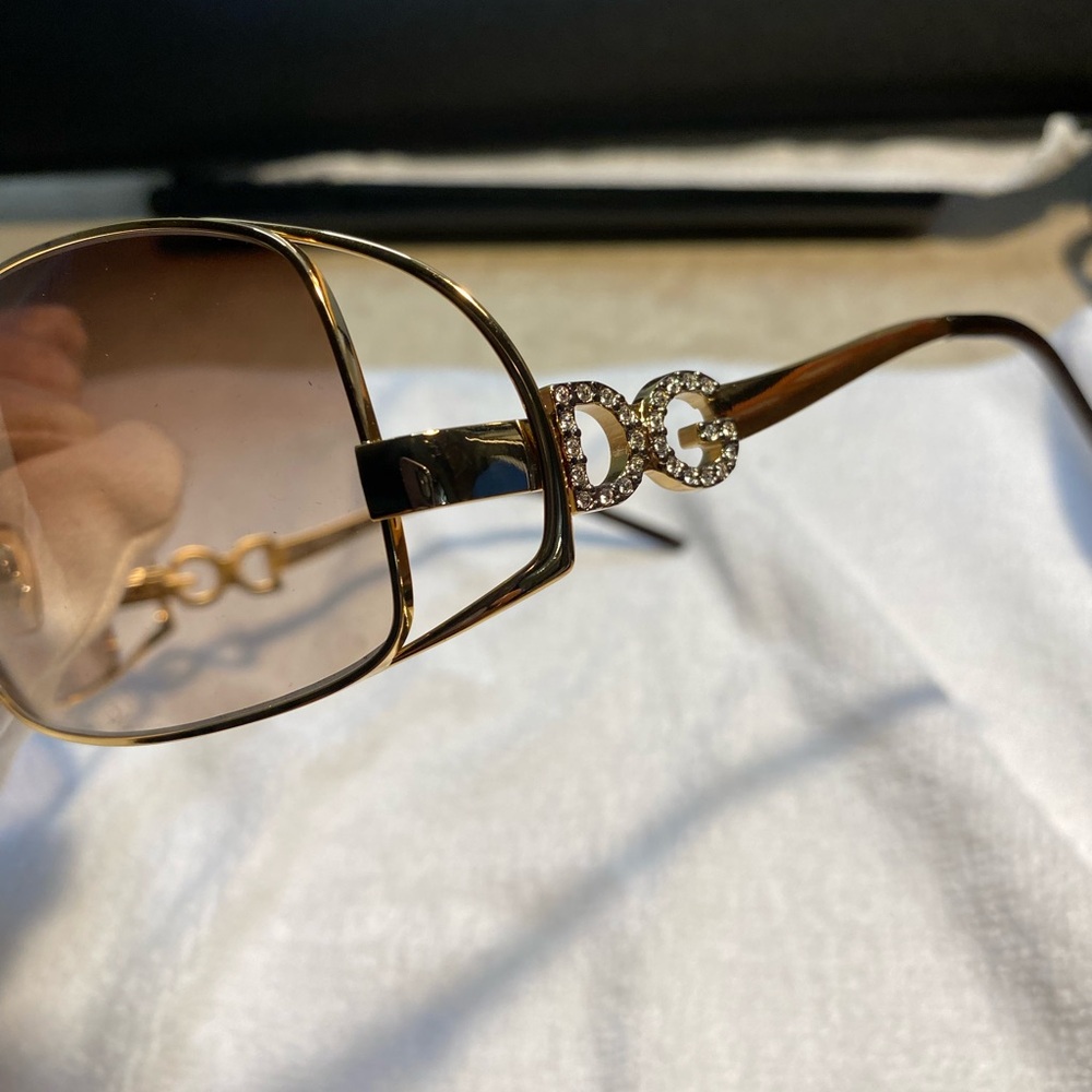 DOLCE & GABBANA authentic Gemstone/Gold colored sunglasses - case and dust bag - Picture 8 of 13